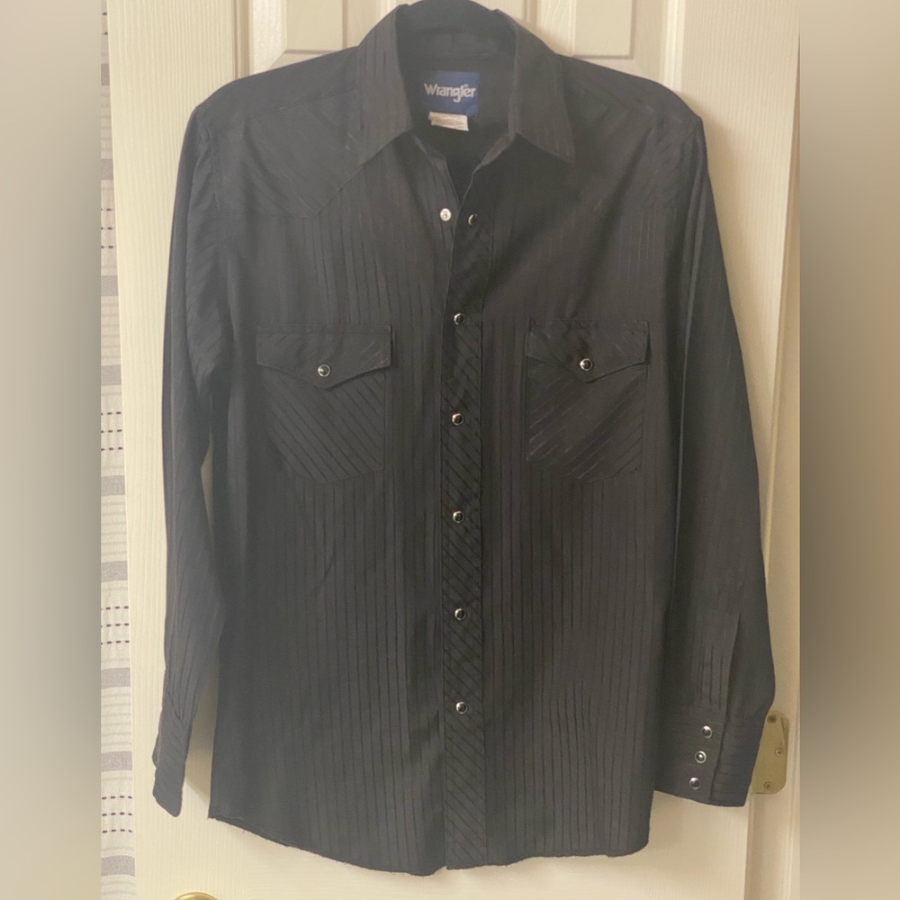 Wrangler Western Men’s Stripped Black Snap Closure Shirt Size Small